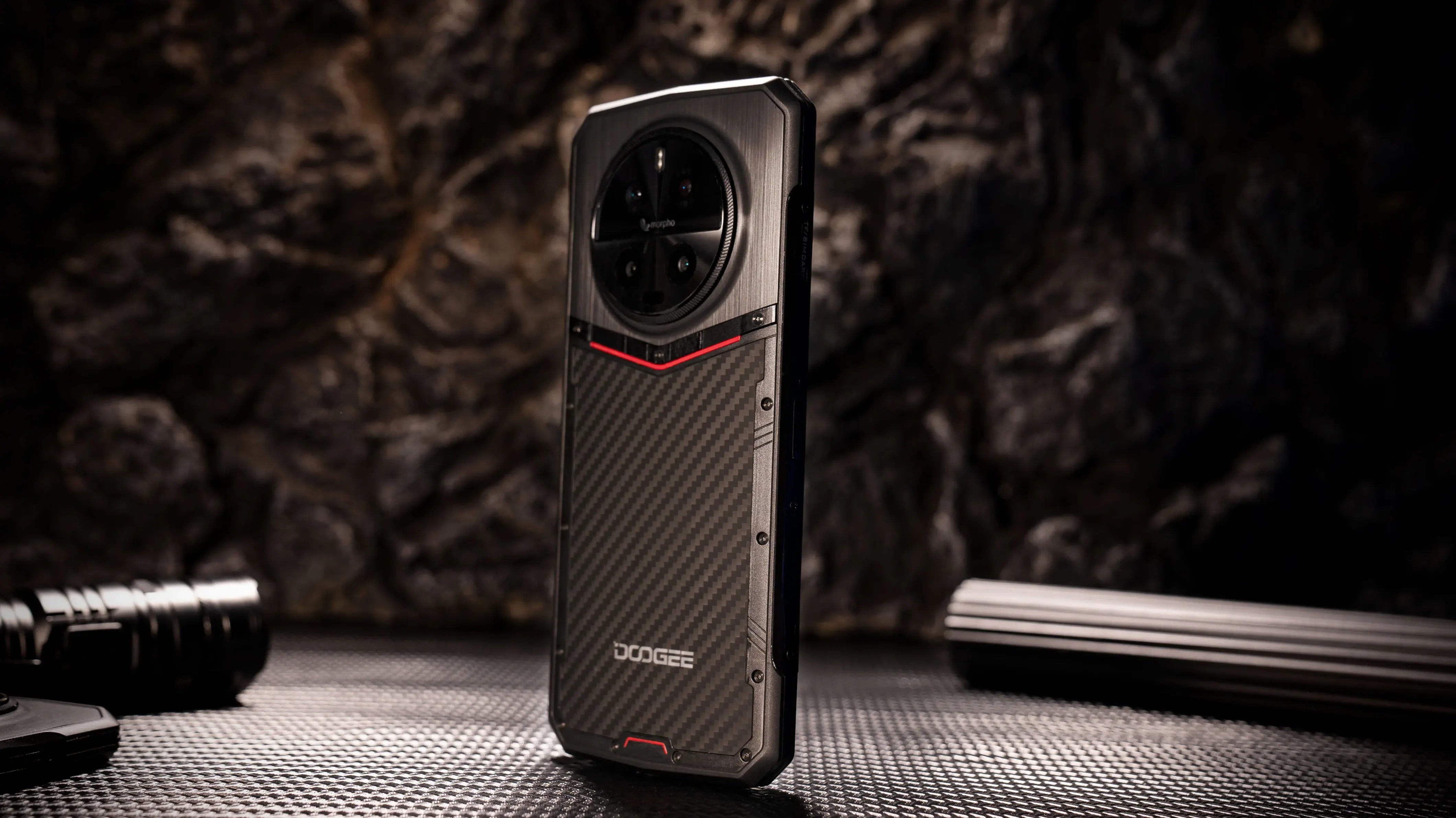 Smartphone robuste DOOGEE DK10 Chargement Rapide 5G