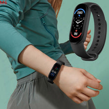 Montre Connectée pour Homme et Femme Version Sport Fitness compatible Bluetooth avec chargement Magnétique.